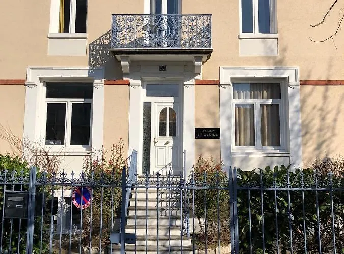 Sainte Cecile 5 - T3 Elegant, Limineux Et Central